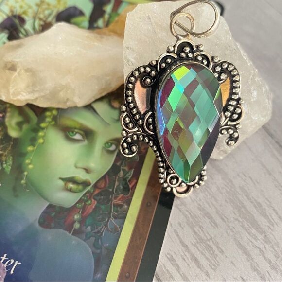 Mystic rainbow Topaz ethnic style Gemstone Pendant - Picture 3 of 8